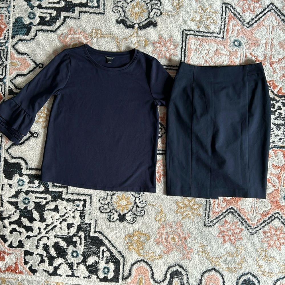 Women’s Ann Taylor Set